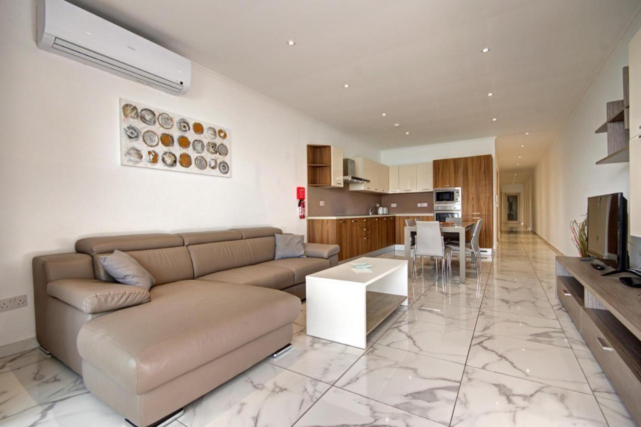 Apartment Malta's Beachfront In