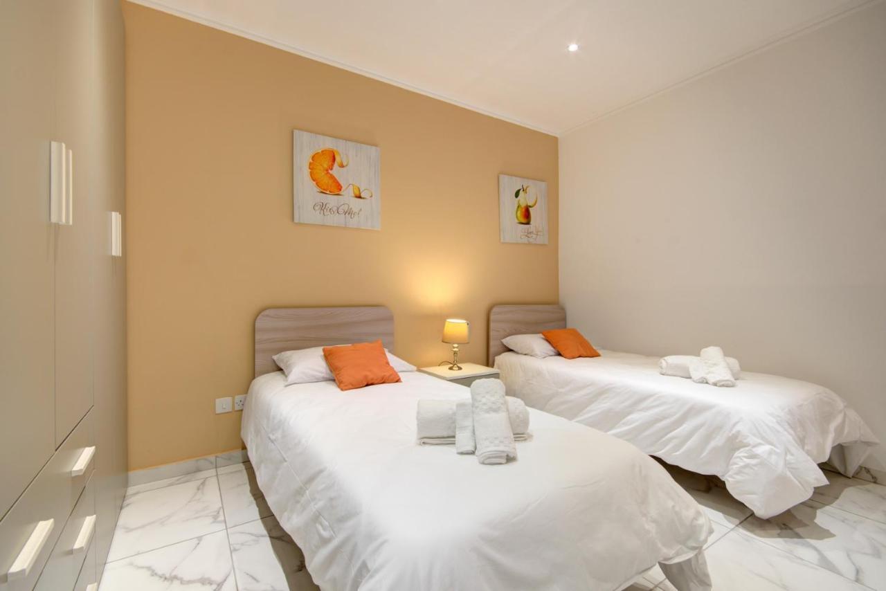 Apartment Malta's Beachfront In
