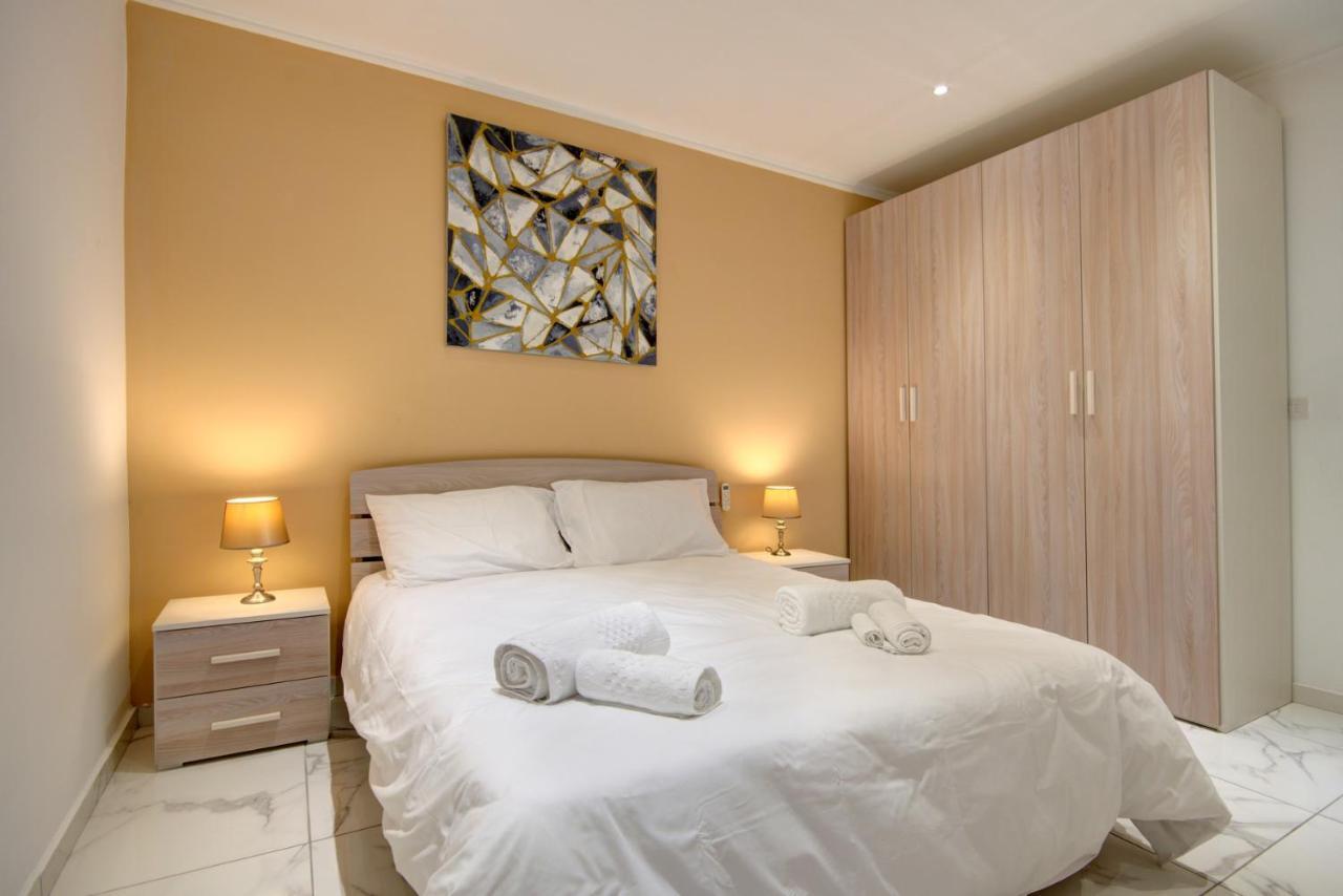 Apartment Malta's Beachfront In