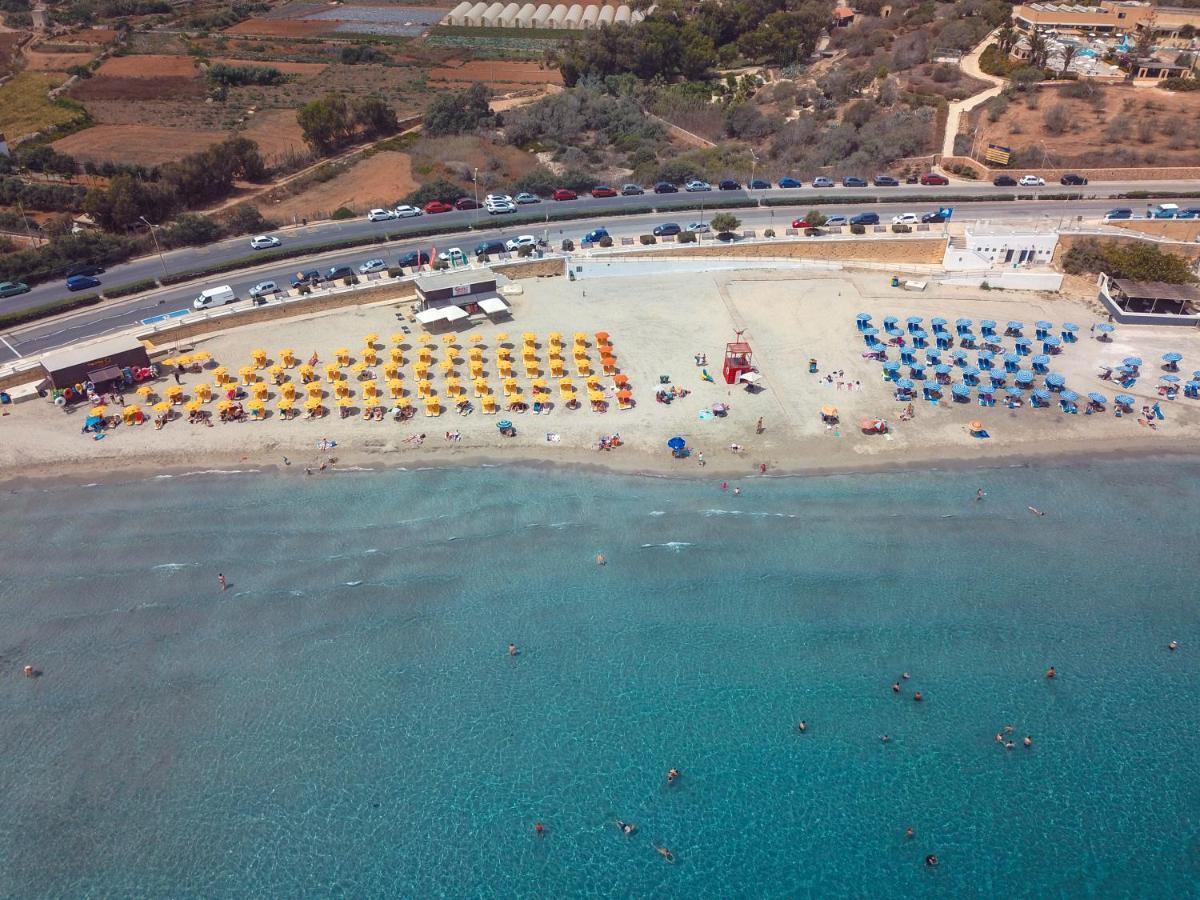 Malta's Beachfront In Apartment *