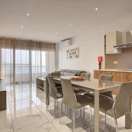Malta'S Beachfront Apartment In Mellieha Exterior photo